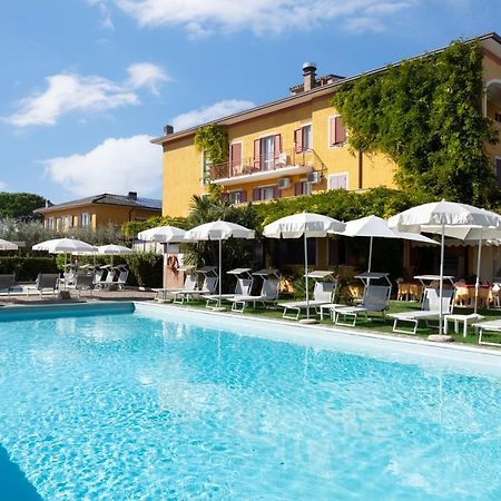 La Quiete Park Hotel マネルバ・デル・ガルダ エクステリア 写真