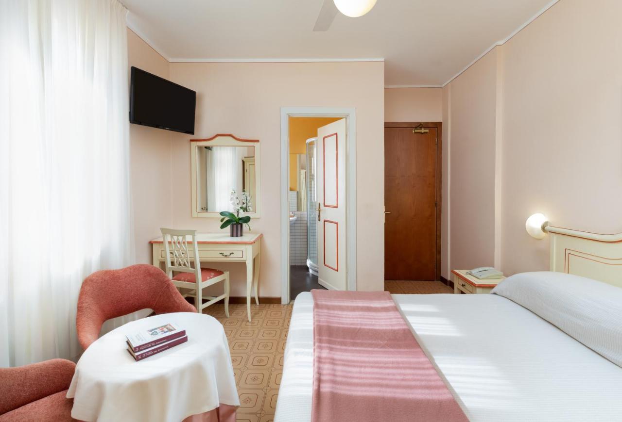 La Quiete Park Hotel マネルバ・デル・ガルダ エクステリア 写真