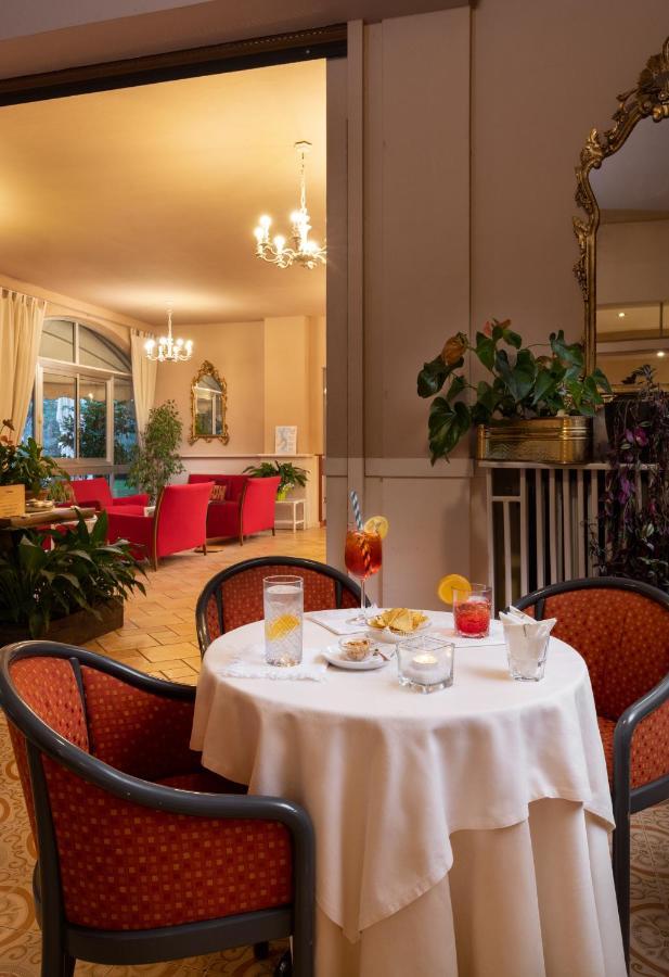La Quiete Park Hotel マネルバ・デル・ガルダ エクステリア 写真