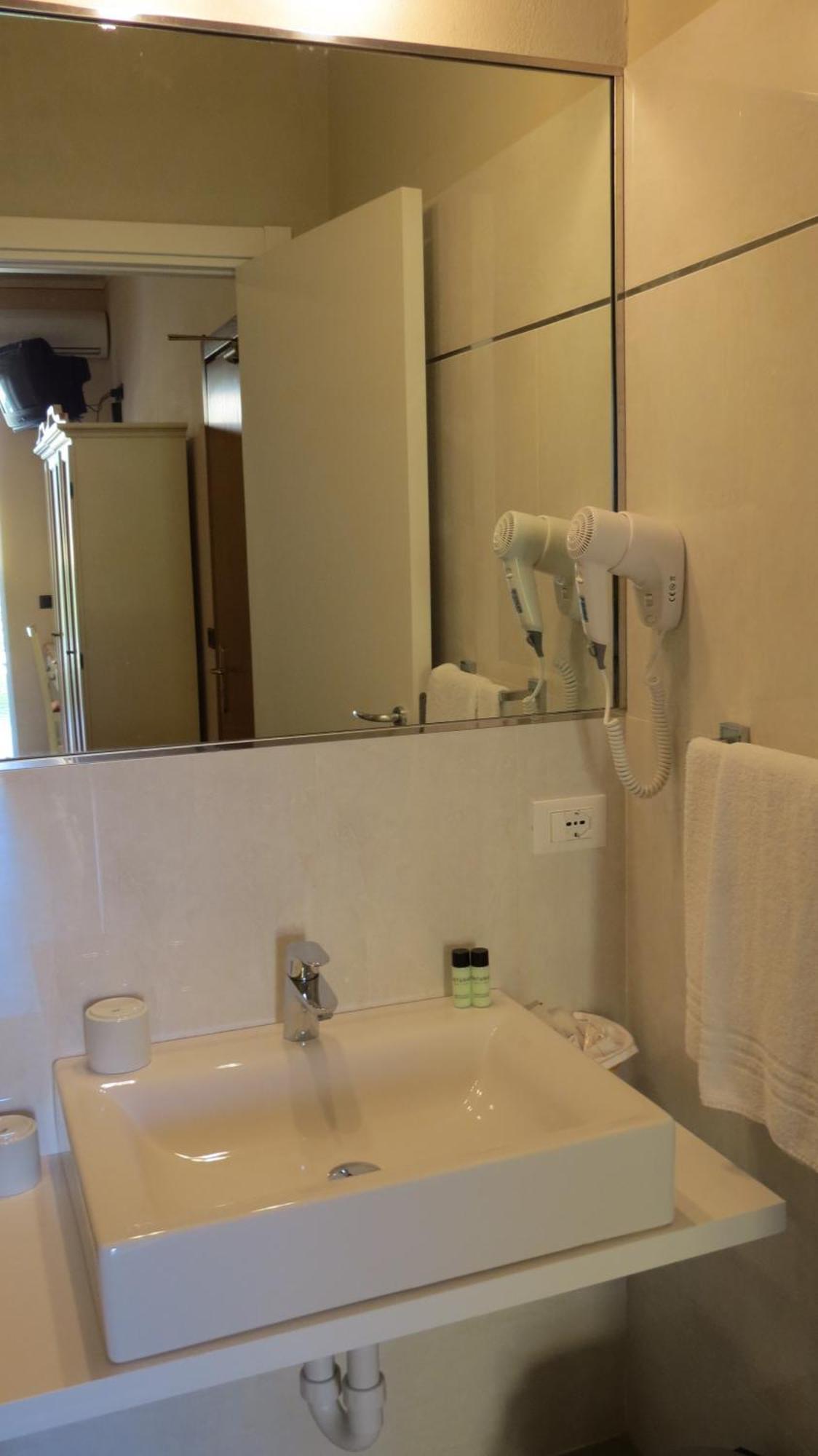 La Quiete Park Hotel マネルバ・デル・ガルダ 部屋 写真